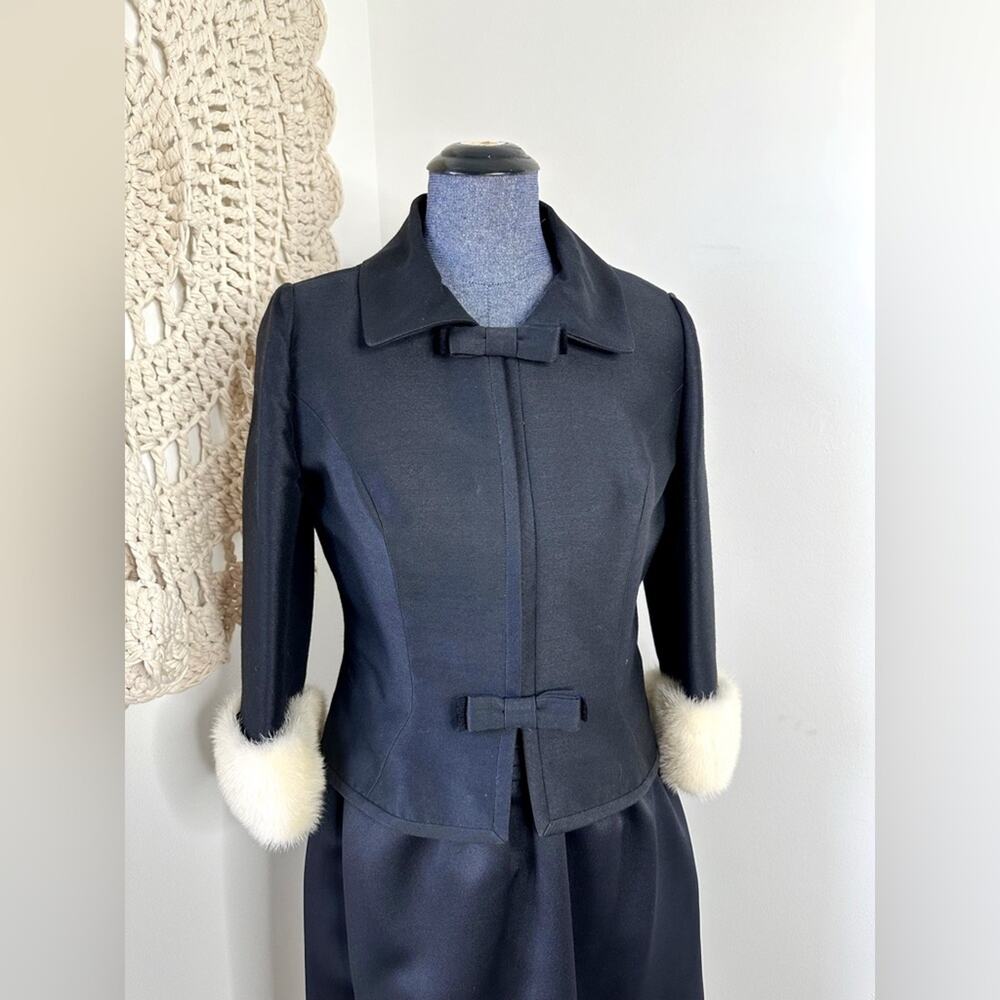 Vintage 1960s Cos Cob Black Bow Tailored Skirt Set With Fur Cuffs - Picture 2 of 8